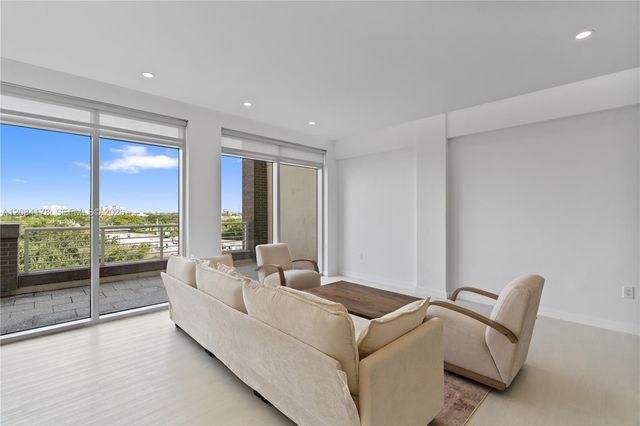 3250 NE 1st Ave 545, Miami, FL 33137
