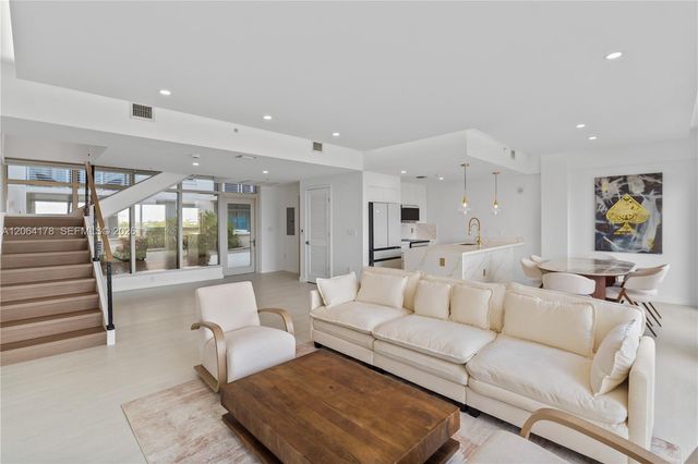 3250 NE 1st Ave 545, Miami, FL 33137