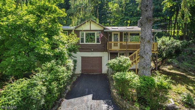 23 Lakeside Ave, Hardyston Twp., NJ 07460