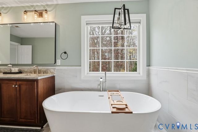 1311 Autumn Breeze Dr, Oilville, VA 23129