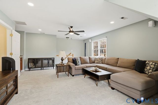 1311 Autumn Breeze Dr, Oilville, VA 23129