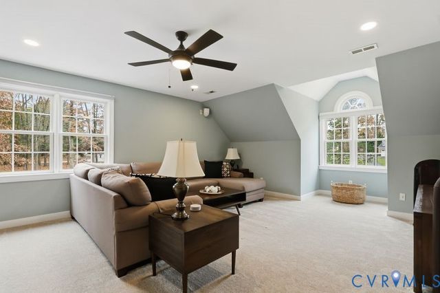 1311 Autumn Breeze Dr, Oilville, VA 23129