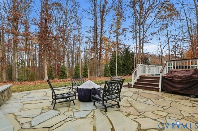 1311 Autumn Breeze Dr, Oilville, VA 23129