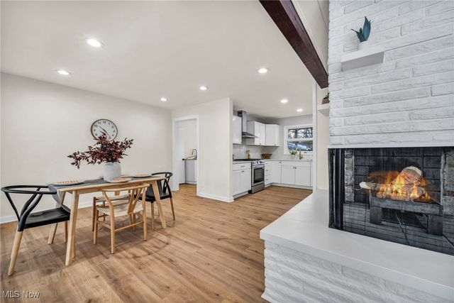 7676 Winding Way, Brecksville, OH 44141