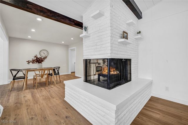 7676 Winding Way, Brecksville, OH 44141