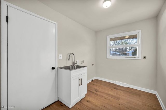 7676 Winding Way, Brecksville, OH 44141