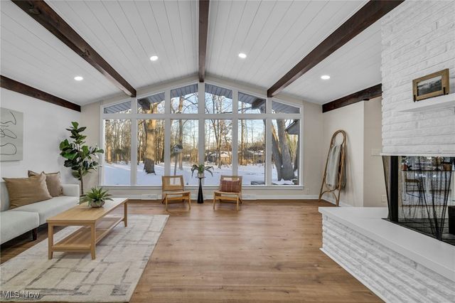 7676 Winding Way, Brecksville, OH 44141