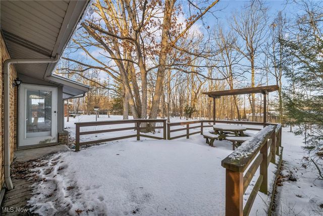 7676 Winding Way, Brecksville, OH 44141