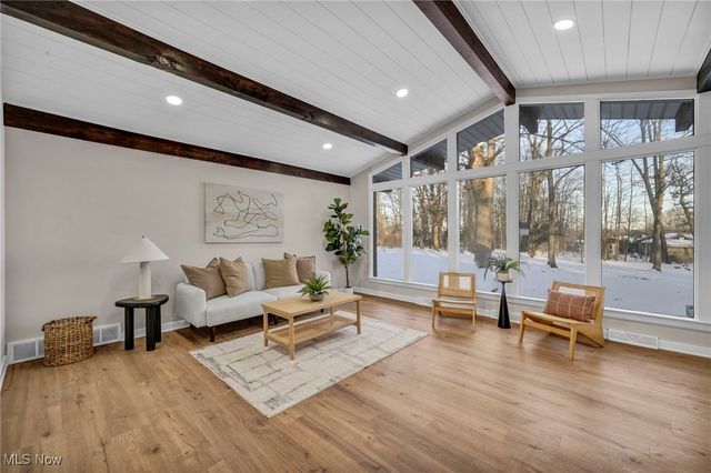 7676 Winding Way, Brecksville, OH 44141