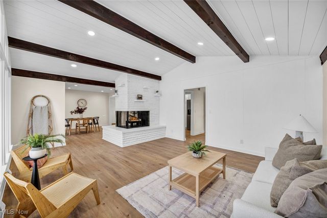 7676 Winding Way, Brecksville, OH 44141