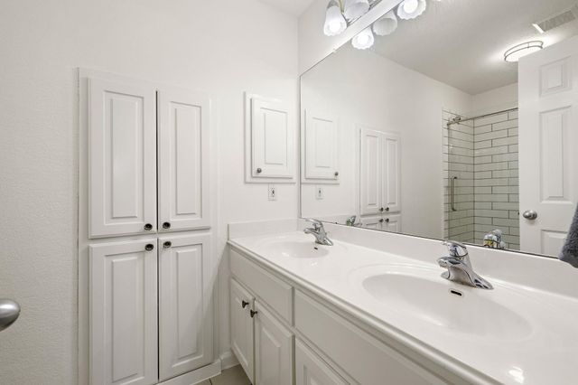 214 Park Place DR, Georgetown, TX 78628