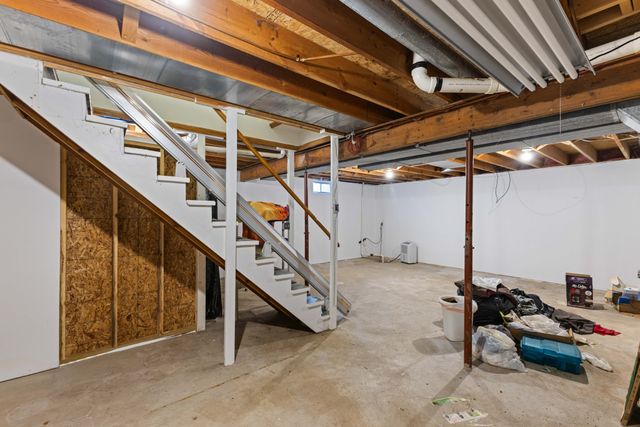 202 E South Street, Prairie City, IA 50228