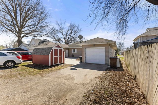 202 E South Street, Prairie City, IA 50228