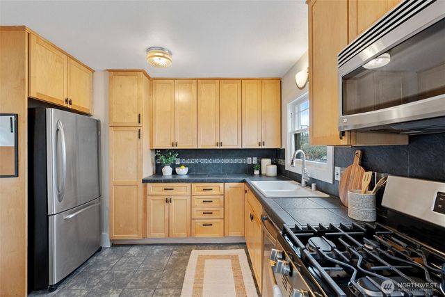 3731 N 29th Street, Tacoma, WA 98407