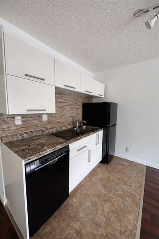 9330 Lagoon Pl 201, Davie, FL 33324