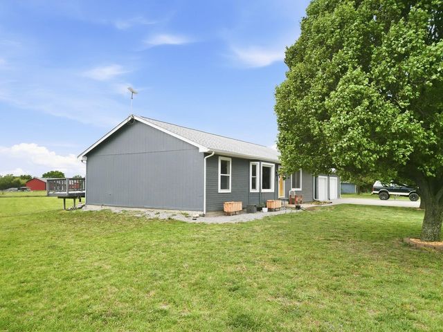 11911 E 117th St N, Valley Center, KS 67147