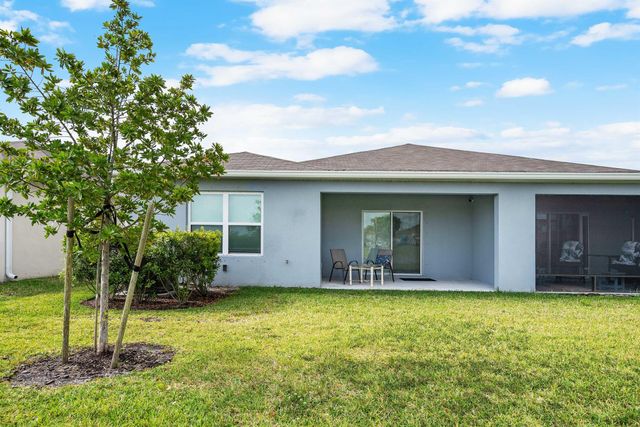 834 Persimmon Place, Fort Pierce, FL 34981