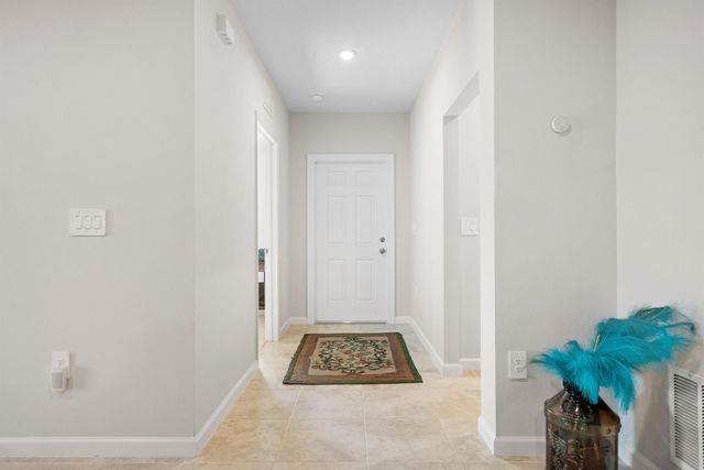 834 Persimmon Place, Fort Pierce, FL 34981