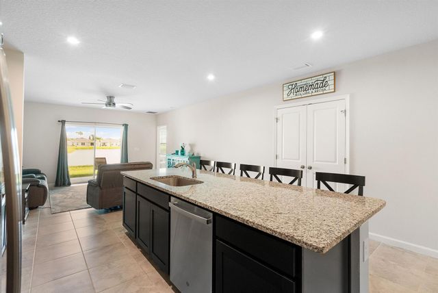 834 Persimmon Place, Fort Pierce, FL 34981