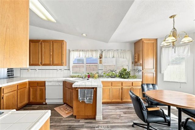 721 N Sandalwood Avenue, Rialto, CA 92376