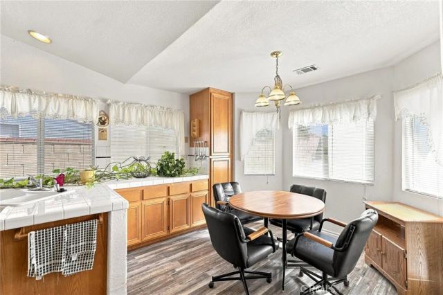 721 N Sandalwood Avenue, Rialto, CA 92376