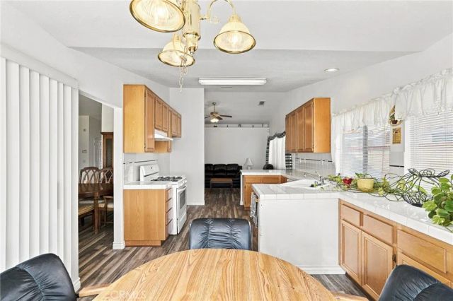 721 N Sandalwood Avenue, Rialto, CA 92376