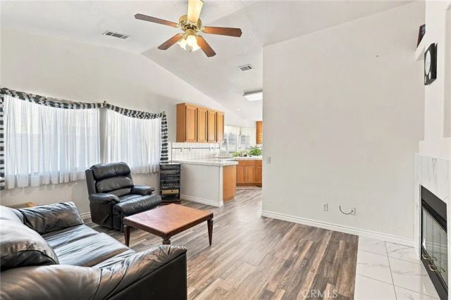 721 N Sandalwood Avenue, Rialto, CA 92376
