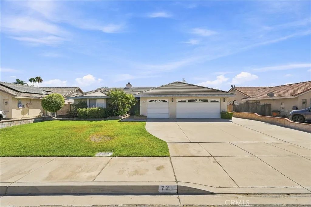 721 N Sandalwood Avenue, Rialto, CA 92376
