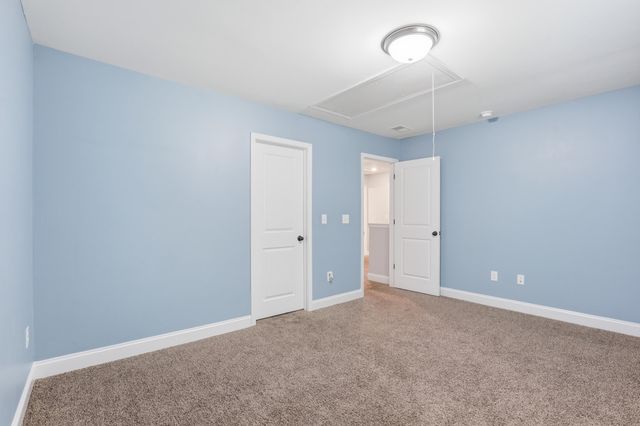 913 Ash Grove Way, Boiling Springs, SC 29316