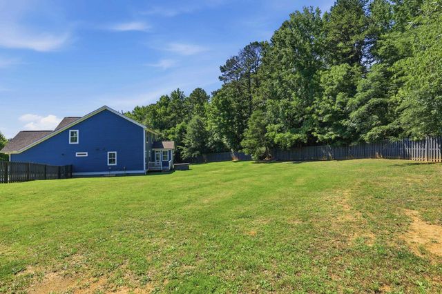 913 Ash Grove Way, Boiling Springs, SC 29316