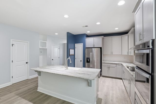 913 Ash Grove Way, Boiling Springs, SC 29316
