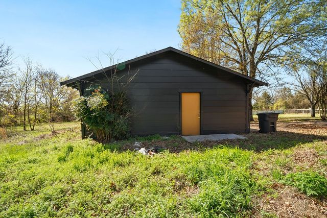 1132 N Fm 17, Alba, TX 75410