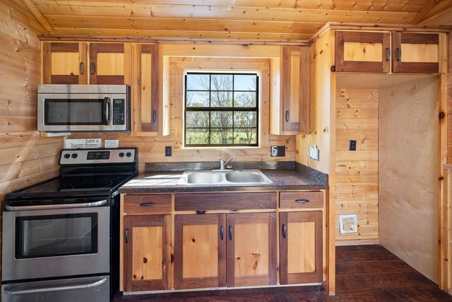 1132 N Fm 17, Alba, TX 75410