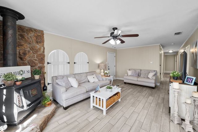 1132 N Fm 17, Alba, TX 75410