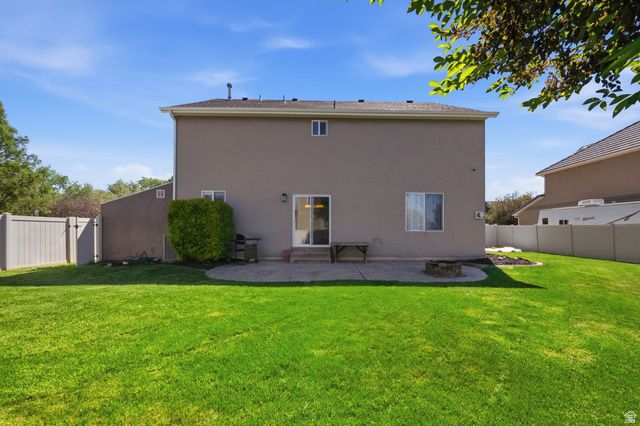 1676 S SPRING CREEK RANCH RD, Lehi, UT 84043