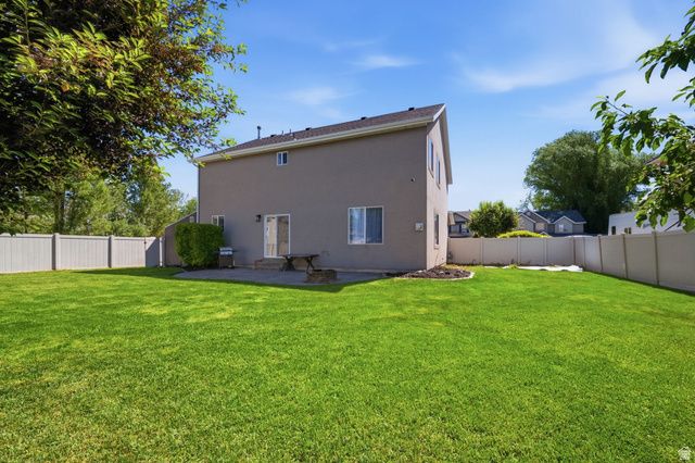 1676 S SPRING CREEK RANCH RD, Lehi, UT 84043