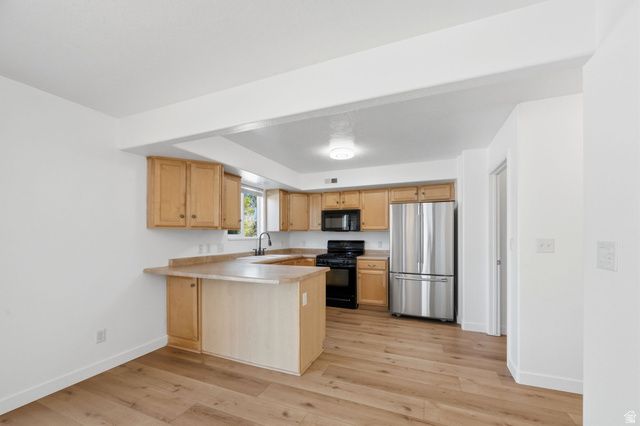 1676 S SPRING CREEK RANCH RD, Lehi, UT 84043