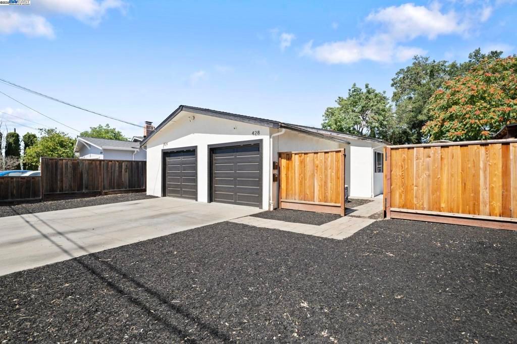 428 N P St, Livermore, CA 94551