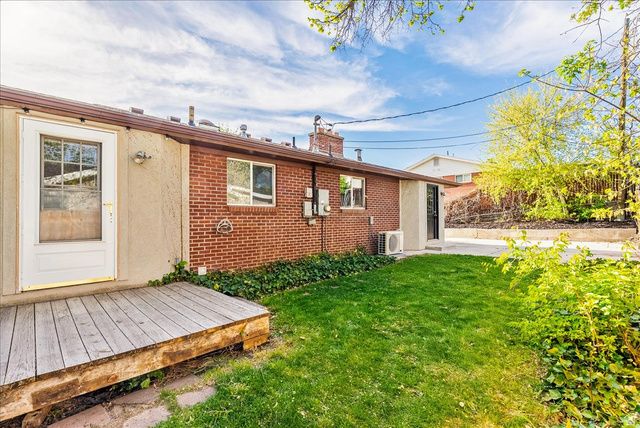 4657 S BROOKWOOD CIR, Millcreek, UT 84117