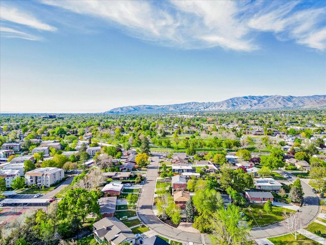 4657 S BROOKWOOD CIR, Millcreek, UT 84117