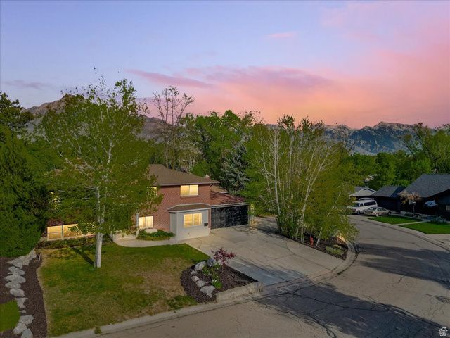 4657 S BROOKWOOD CIR, Millcreek, UT 84117
