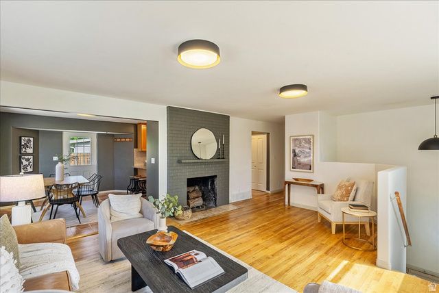 4657 S BROOKWOOD CIR, Millcreek, UT 84117