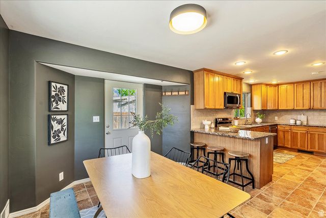 4657 S BROOKWOOD CIR, Millcreek, UT 84117