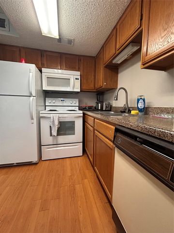 3115 Helms ST 109, Austin, TX 78705