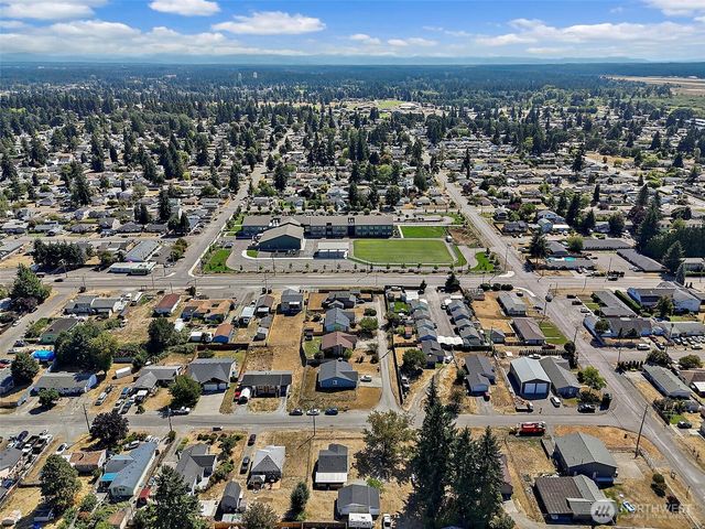 1221 111th Street S, Tacoma, WA 98444