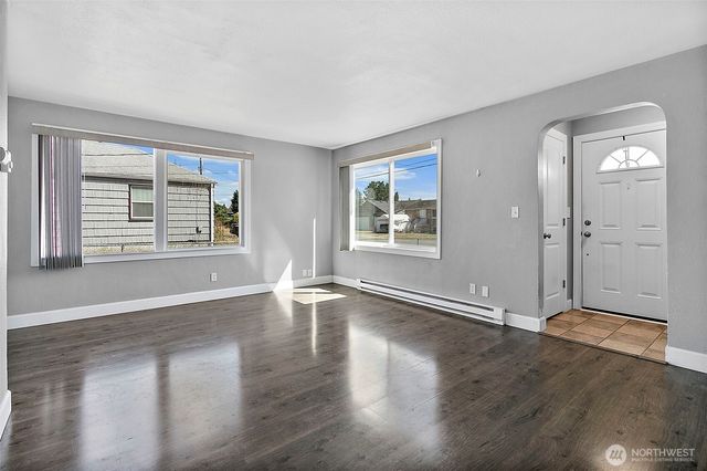 1221 111th Street S, Tacoma, WA 98444