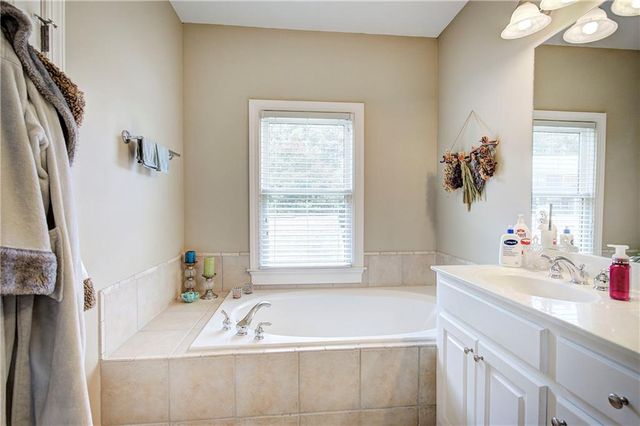1659 Ridenour Parkway NW, Kennesaw, GA 30152
