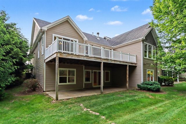 8888 Oakland Hills Circle, Portage, MI 49024