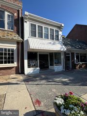 31 KINGS HWY E, Haddonfield, NJ 08033