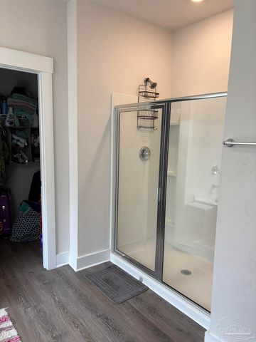 1458 Ballyhoo Dr, Gulf Breeze, FL 32563